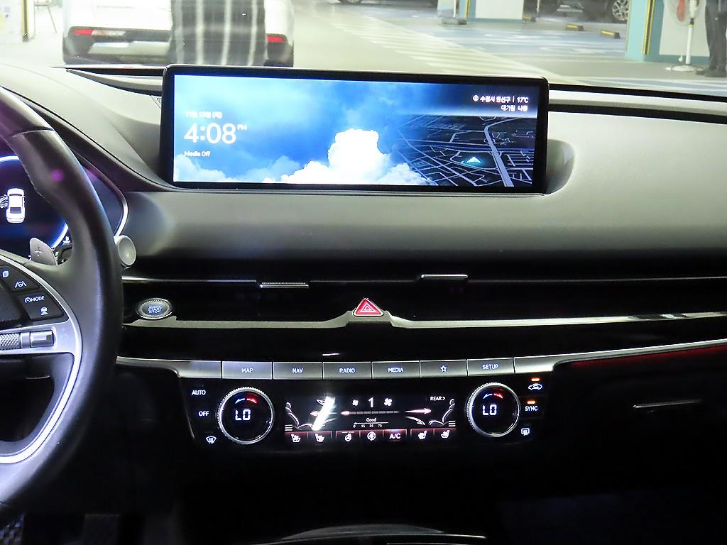 Genesis G80 - Vista 11