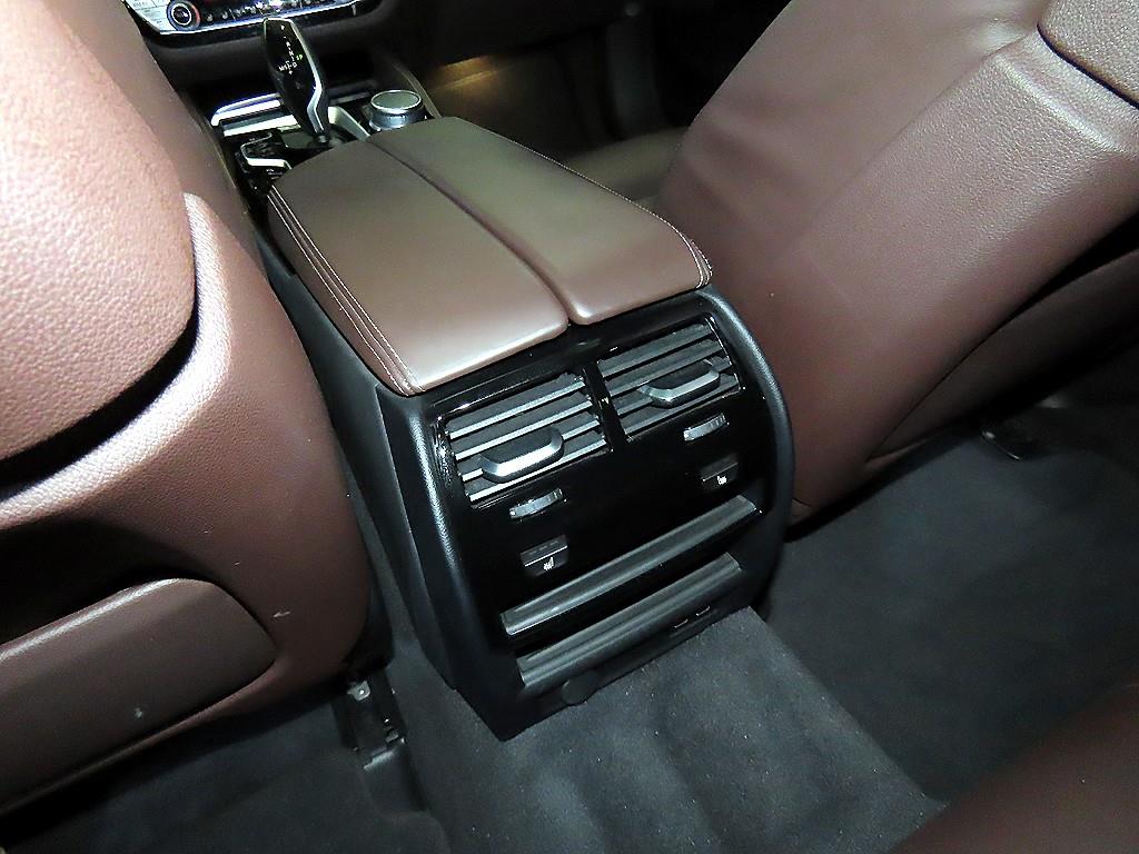 BMW 5 Series 2021 Blanco - Importación desde Corea - HF Imports Iquique - Foto 15