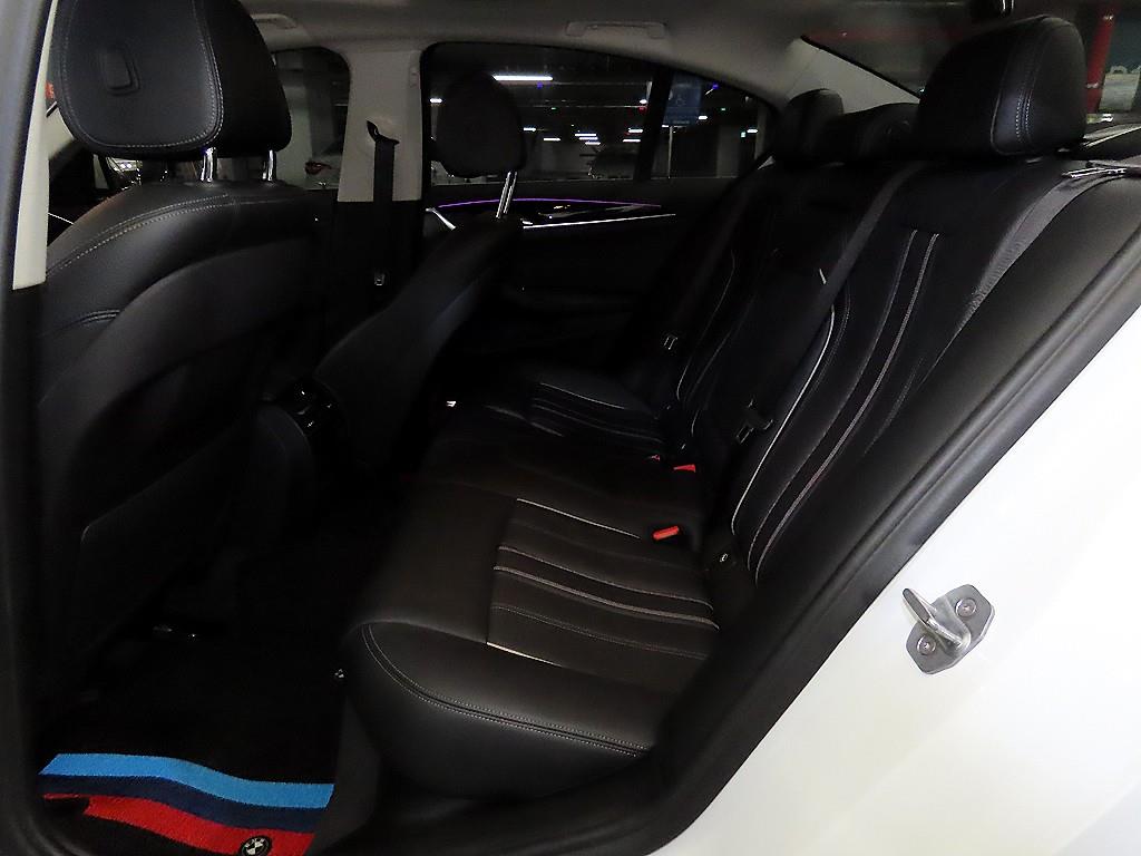 BMW 5 Series - Vista 7