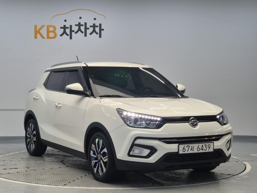 Ssangyong Tivoli - Vista 4