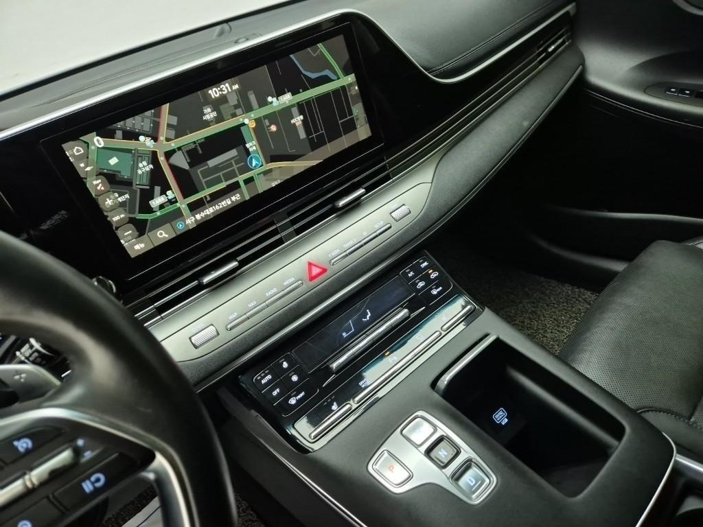 HYUNDAI Grandeur - Vista 8