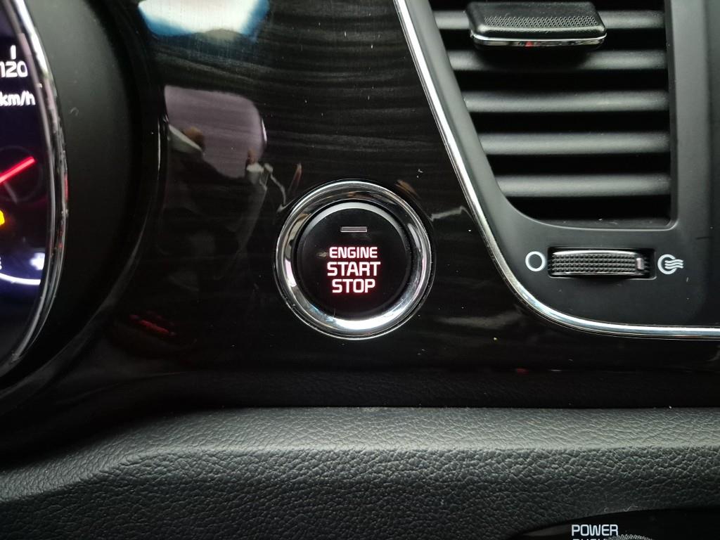 KIA Carnival 2019 Negro - Importación desde Corea - HF Imports Iquique - Foto 16