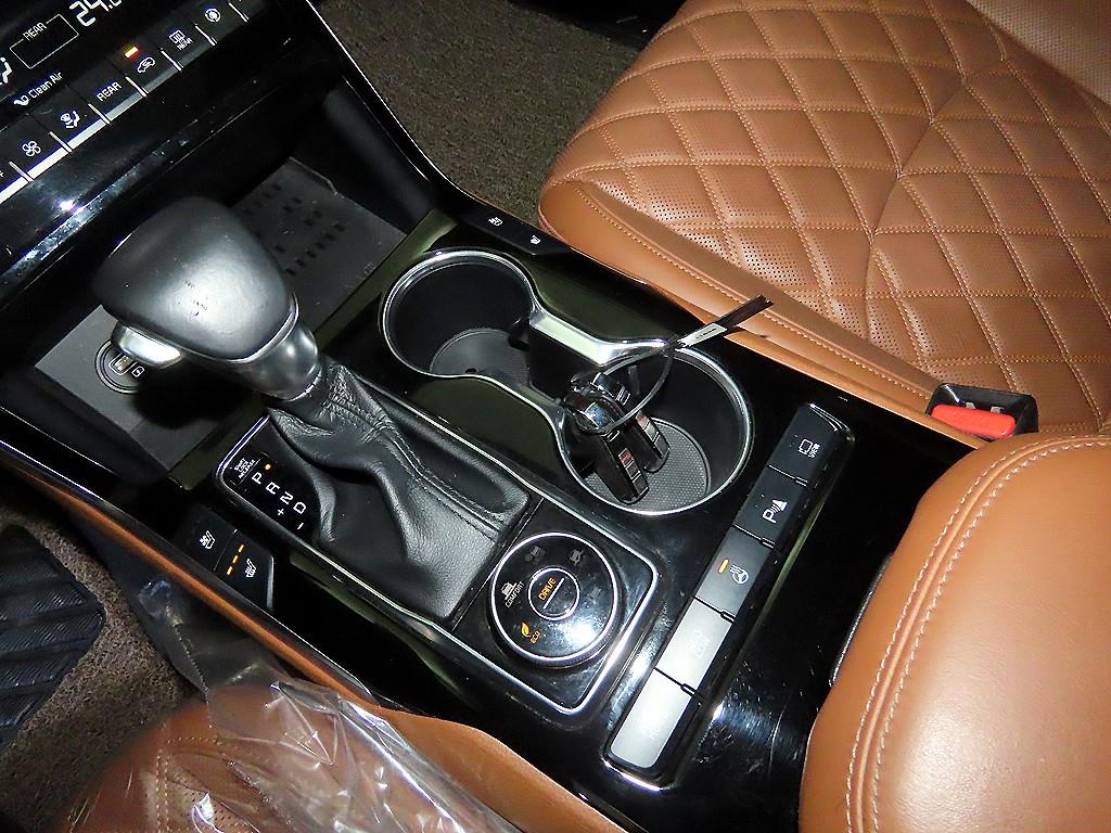 KIA Mohave - Vista 12