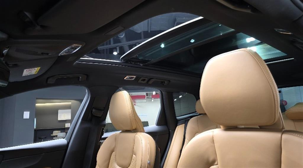 Volvo XC60 2021 Gris - Importación desde Corea - HF Imports Iquique - Foto 18