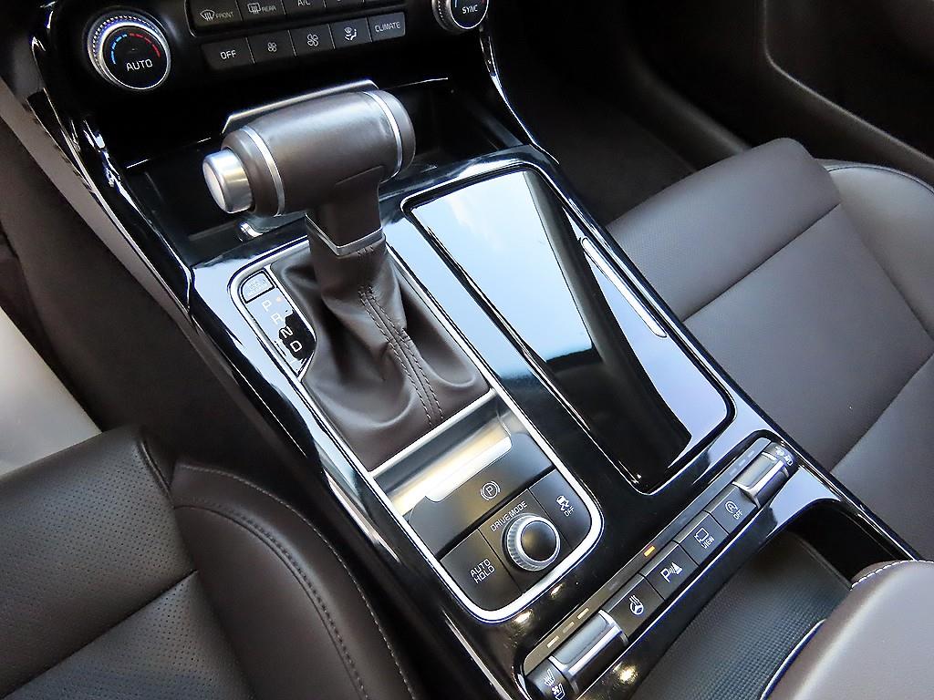 KIA Stinger - Vista 10