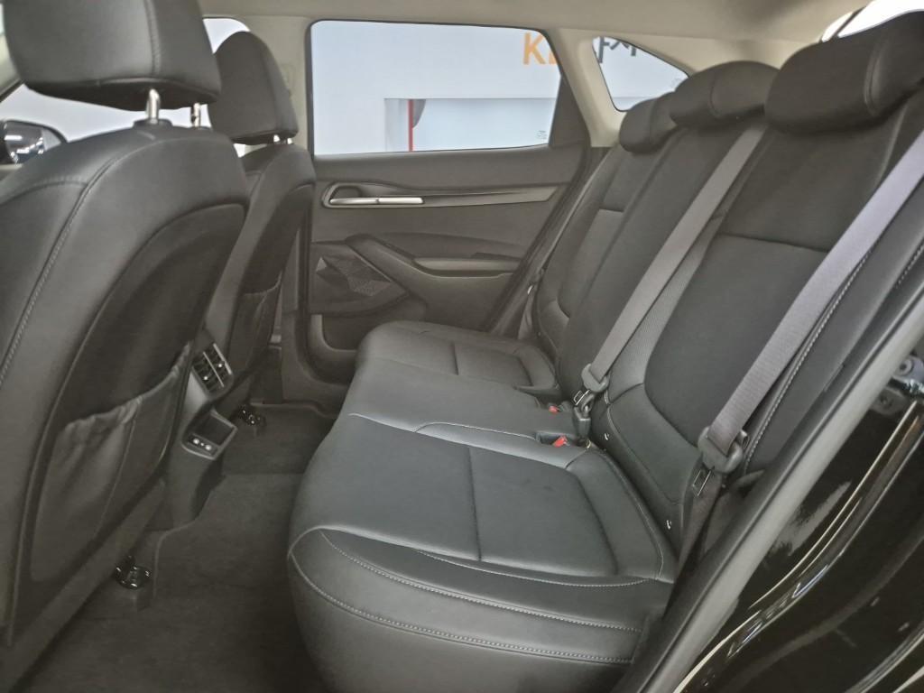 KIA Seltos - Vista 12