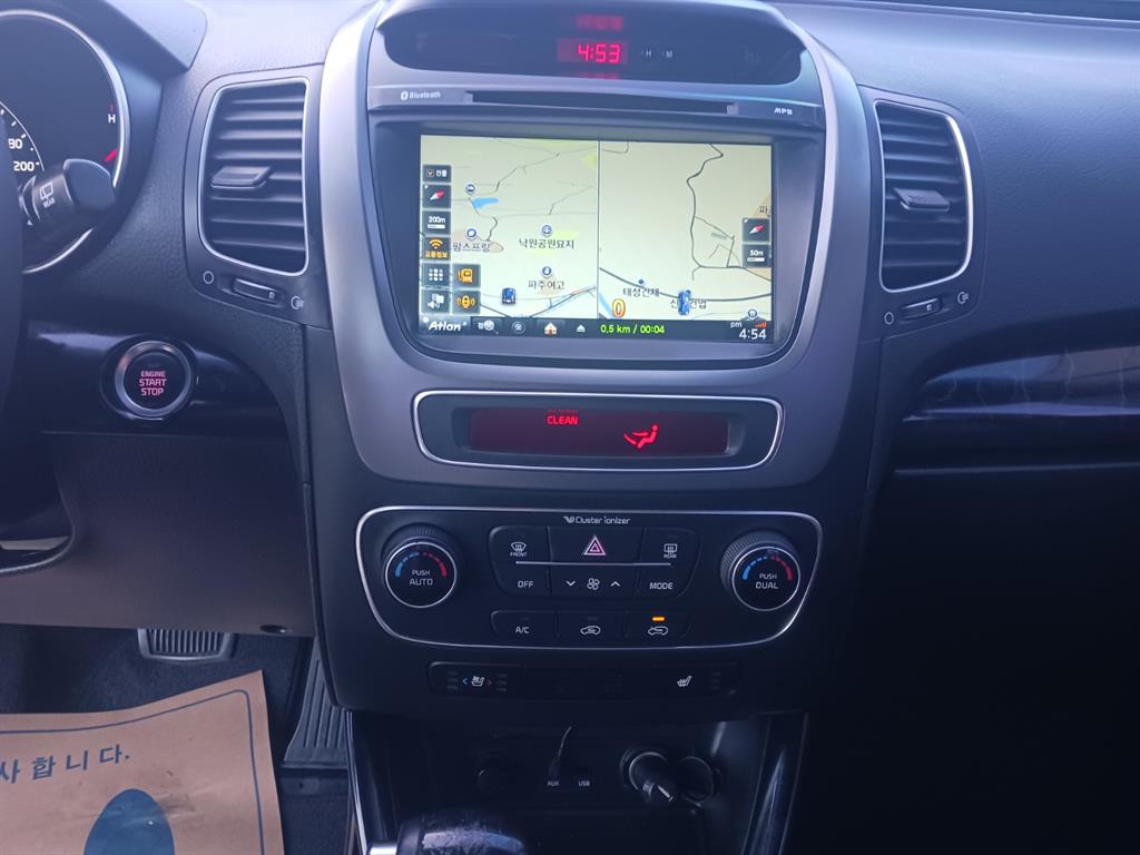 KIA Sorento - Vista 12