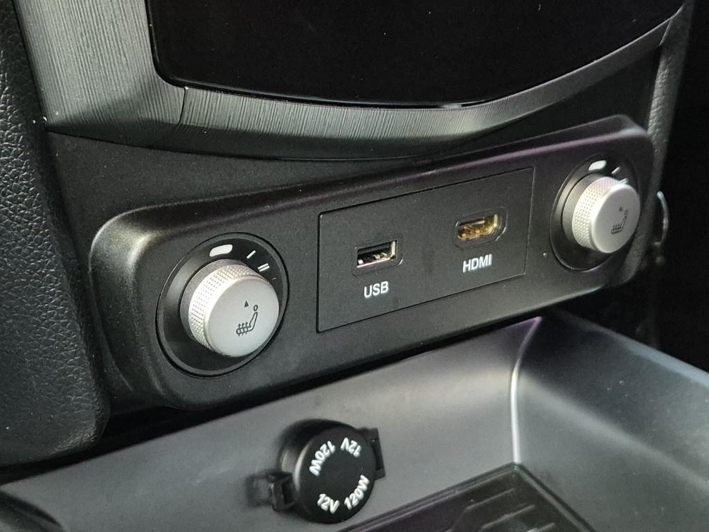 Ssangyong Tivoli 2018 Blanco - Importación desde Corea - HF Imports Iquique - Foto 17