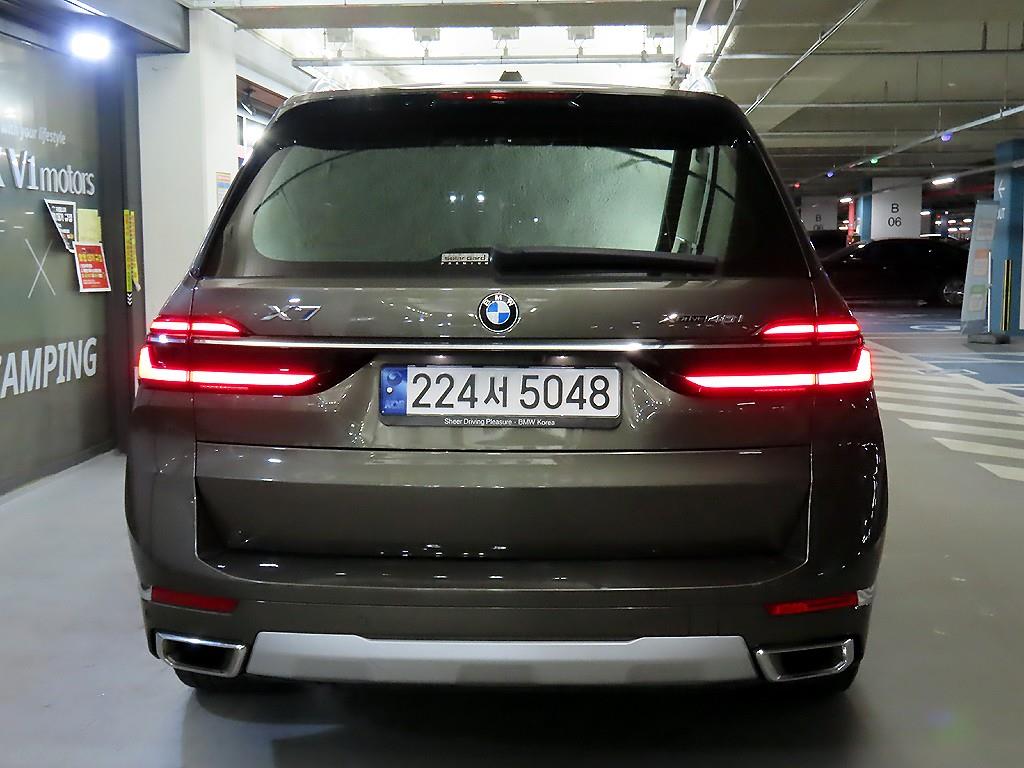 BMW X7 - Vista 5