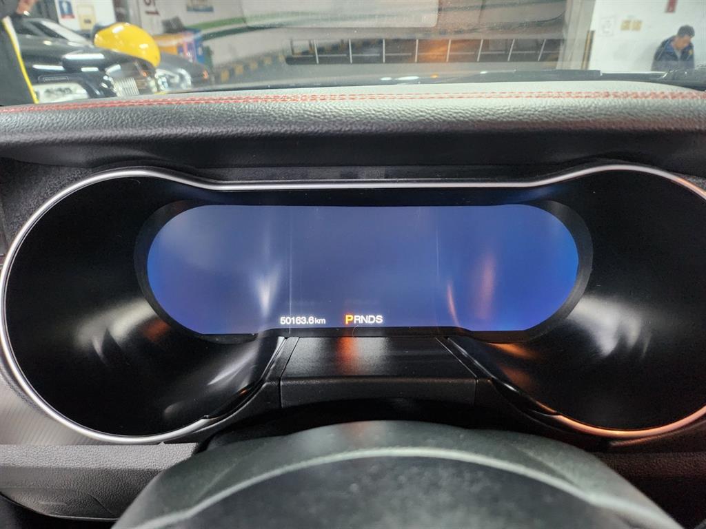 Ford Mustang - Vista 9