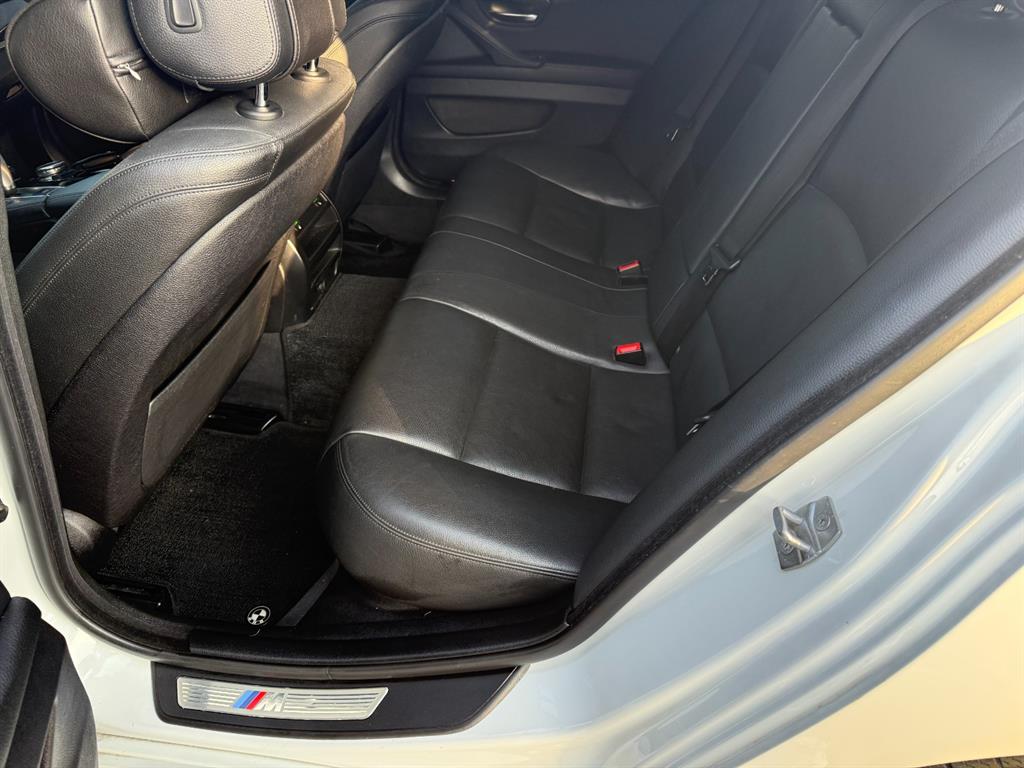 BMW 5 Series - Vista 8