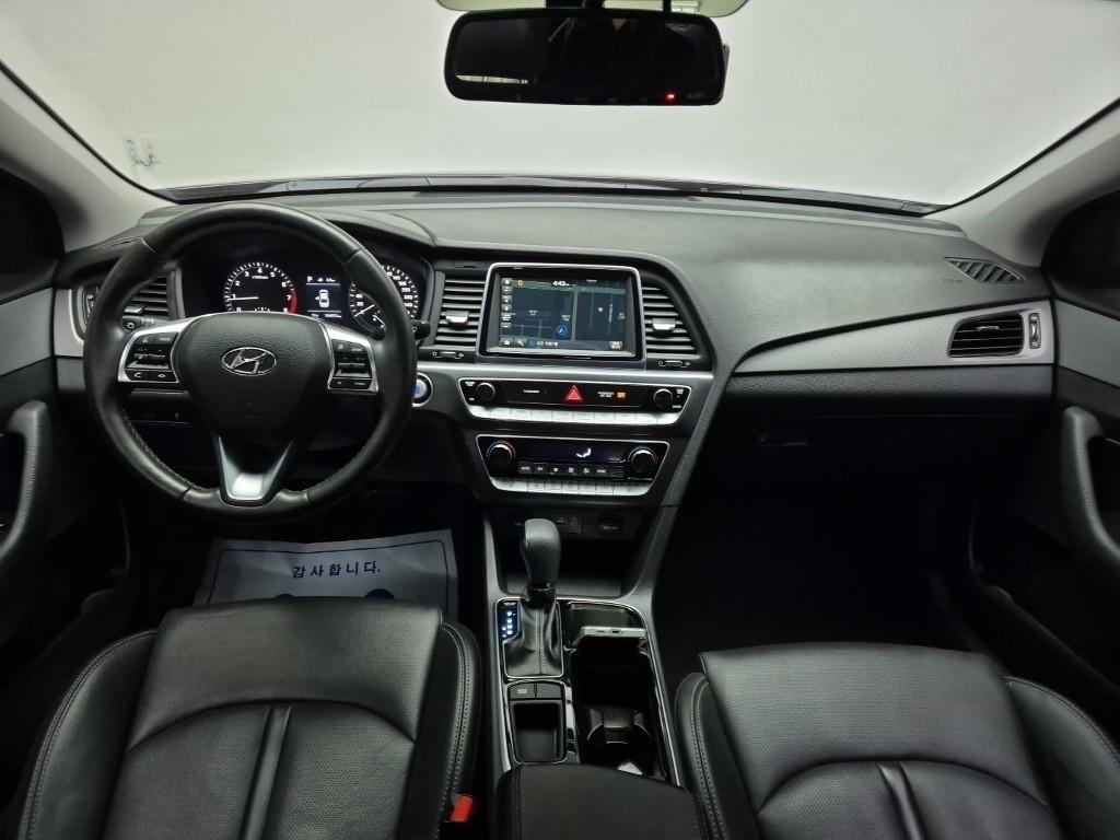 HYUNDAI Sonata - Vista 8