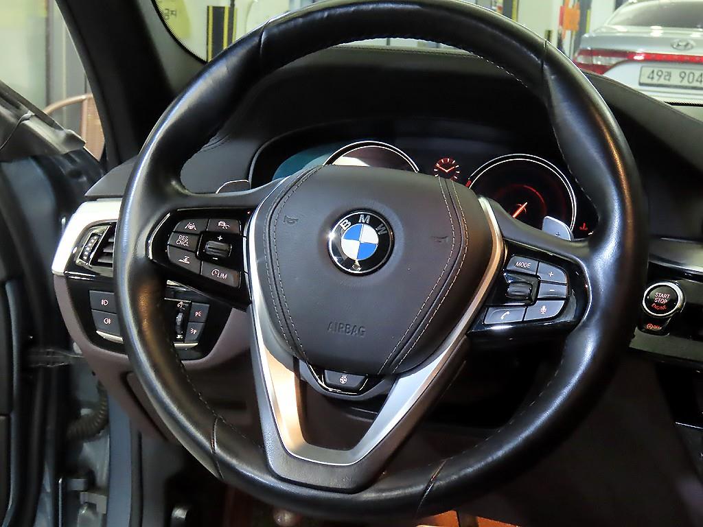 BMW 5 Series - Vista 8