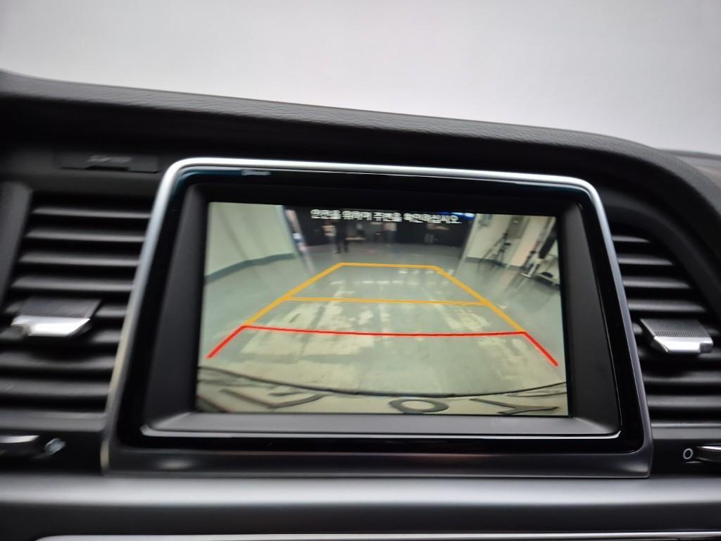 HYUNDAI Sonata - Vista 11