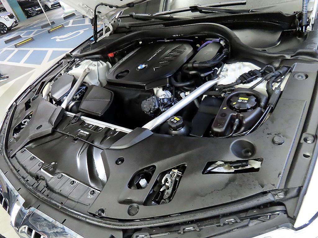 BMW 5 Series 2021 Blanco - Importación desde Corea - HF Imports Iquique - Foto 19