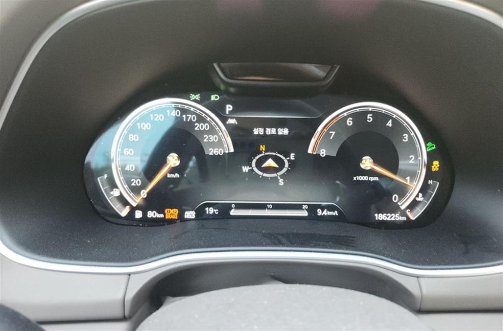 Genesis GV80 - Vista 10