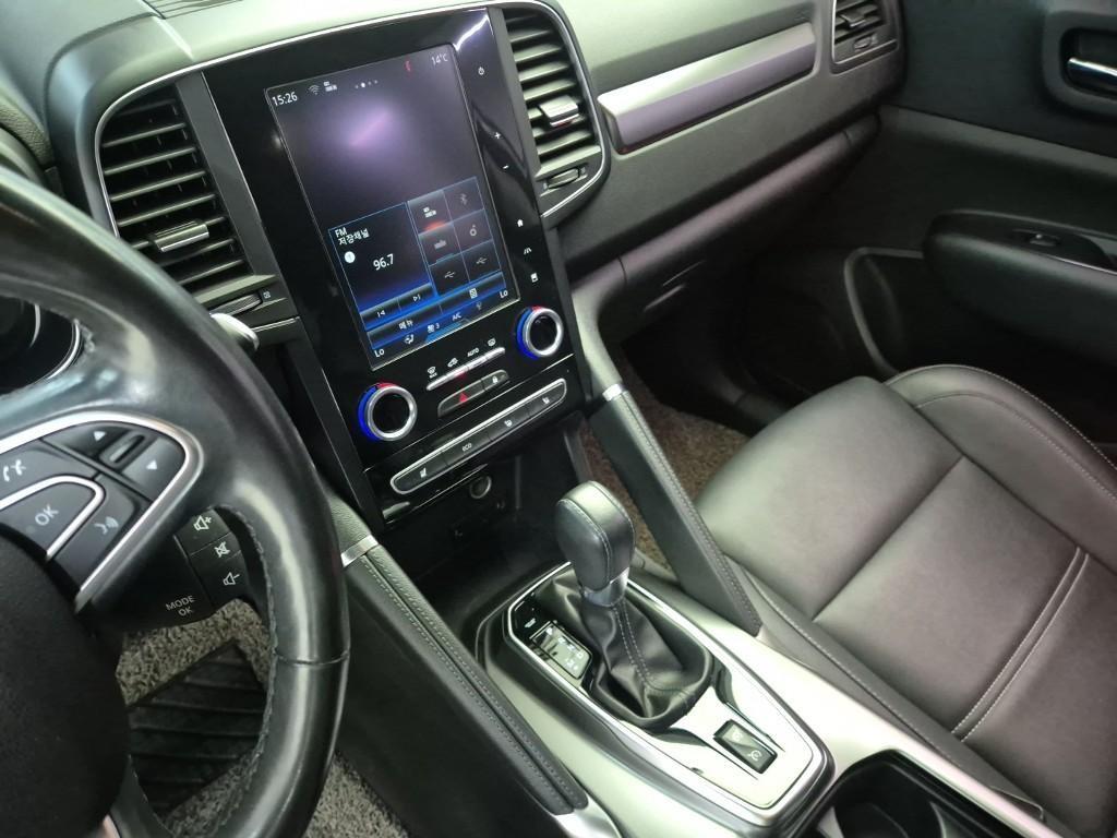 SAMSUNG QM6 - Vista 10