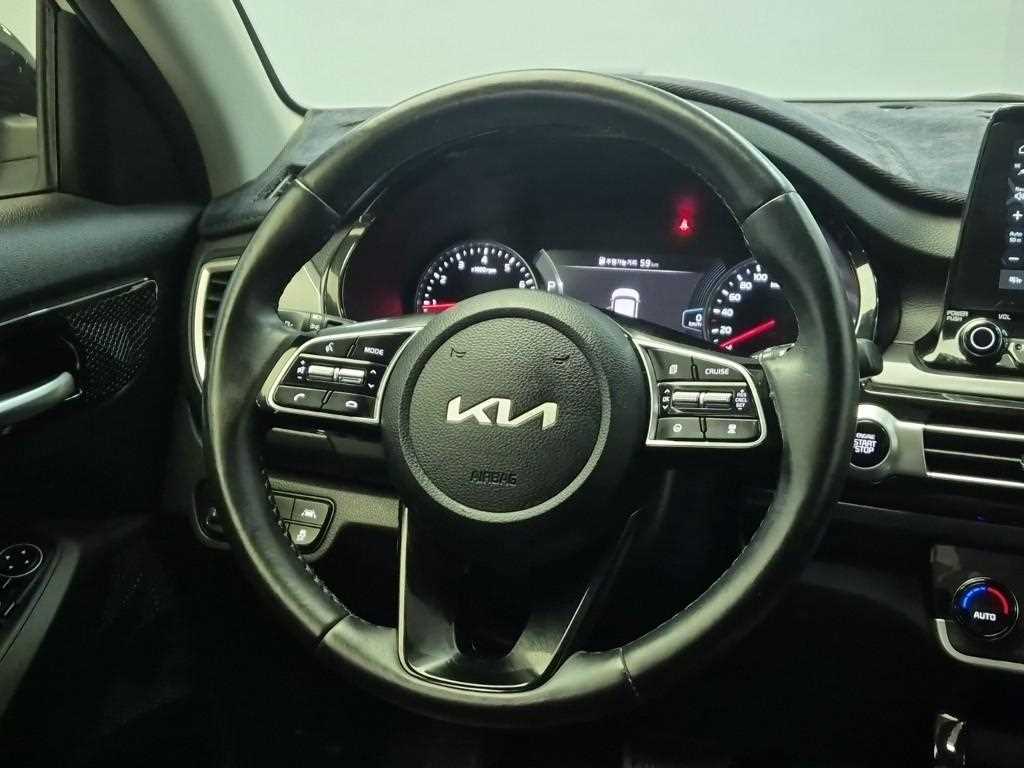 KIA Seltos - Vista 9