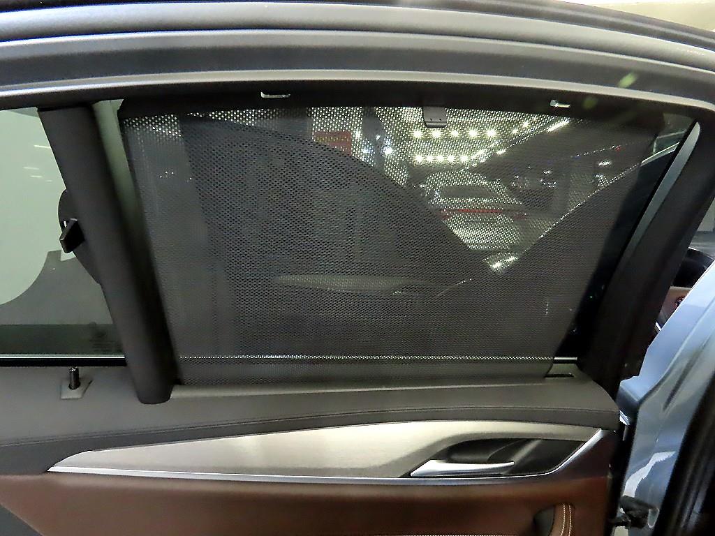 BMW 5 Series 2018 Gris - Importación desde Corea - HF Imports Iquique - Foto 16