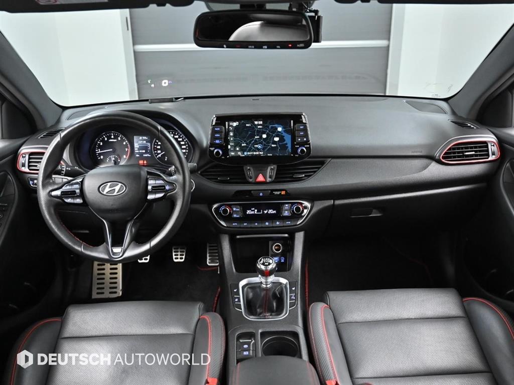 HYUNDAI i30 - Vista 7