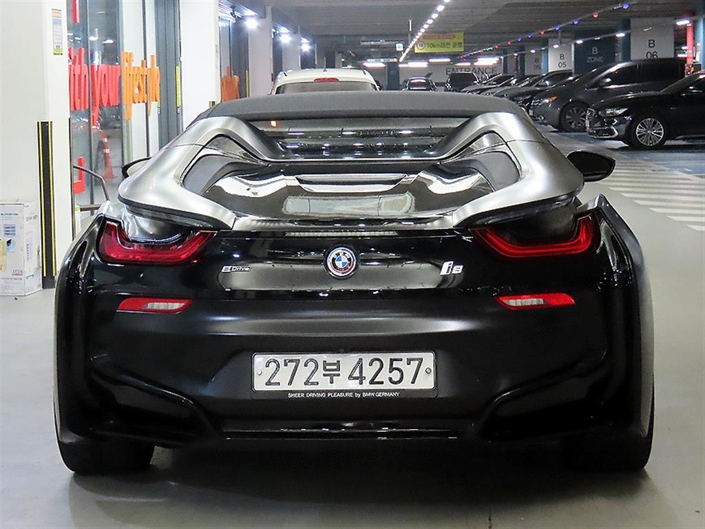 BMW i8 - Vista 5