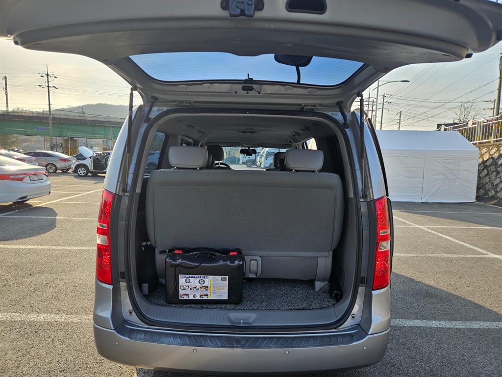 HYUNDAI Starex 2019 Gris - Importación desde Corea - HF Imports Iquique - Foto 15