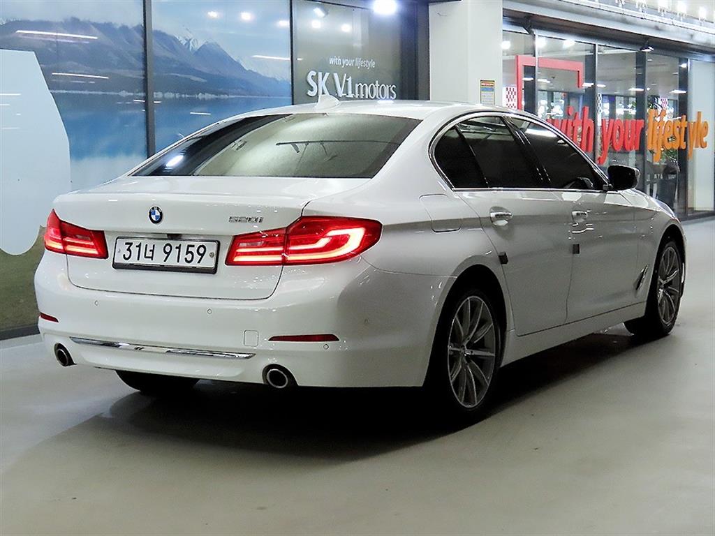BMW 5 Series - Vista 4