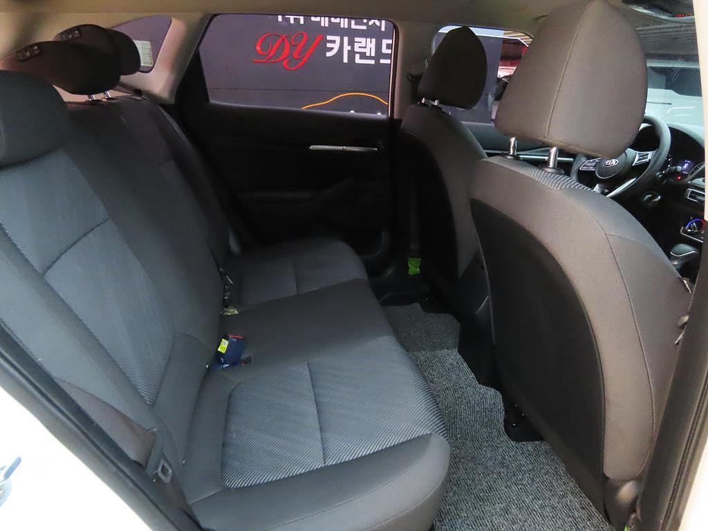 KIA Seltos - Vista 7