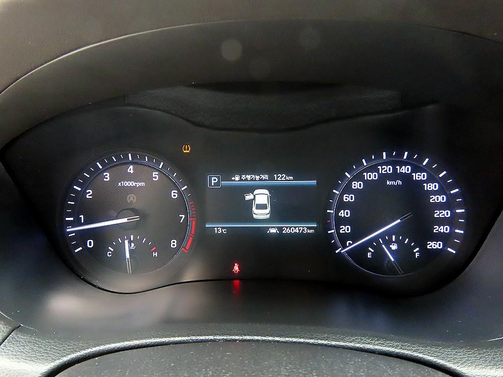 Genesis G80 - Vista 9