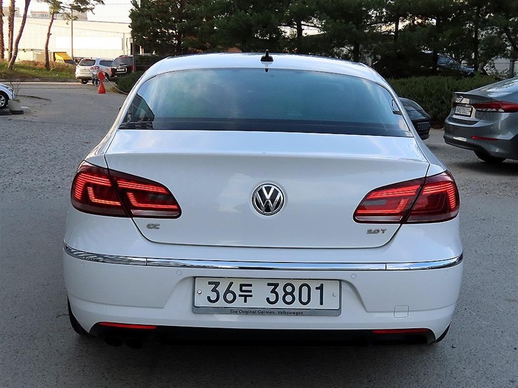 Volkswagen CC - Vista 4