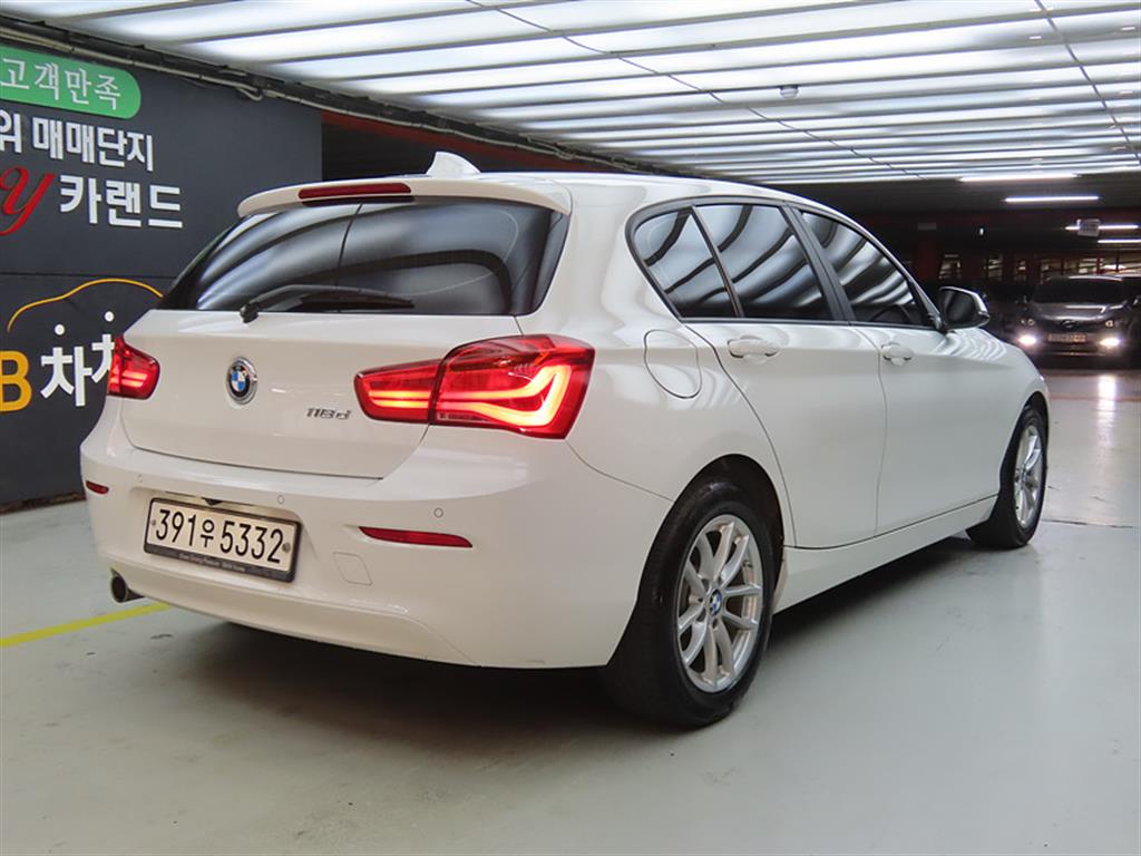 BMW 1 series - Vista 4