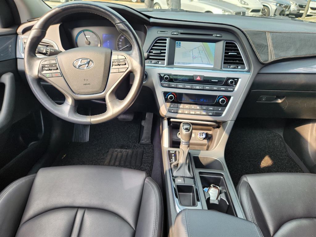 HYUNDAI Sonata - Vista 10