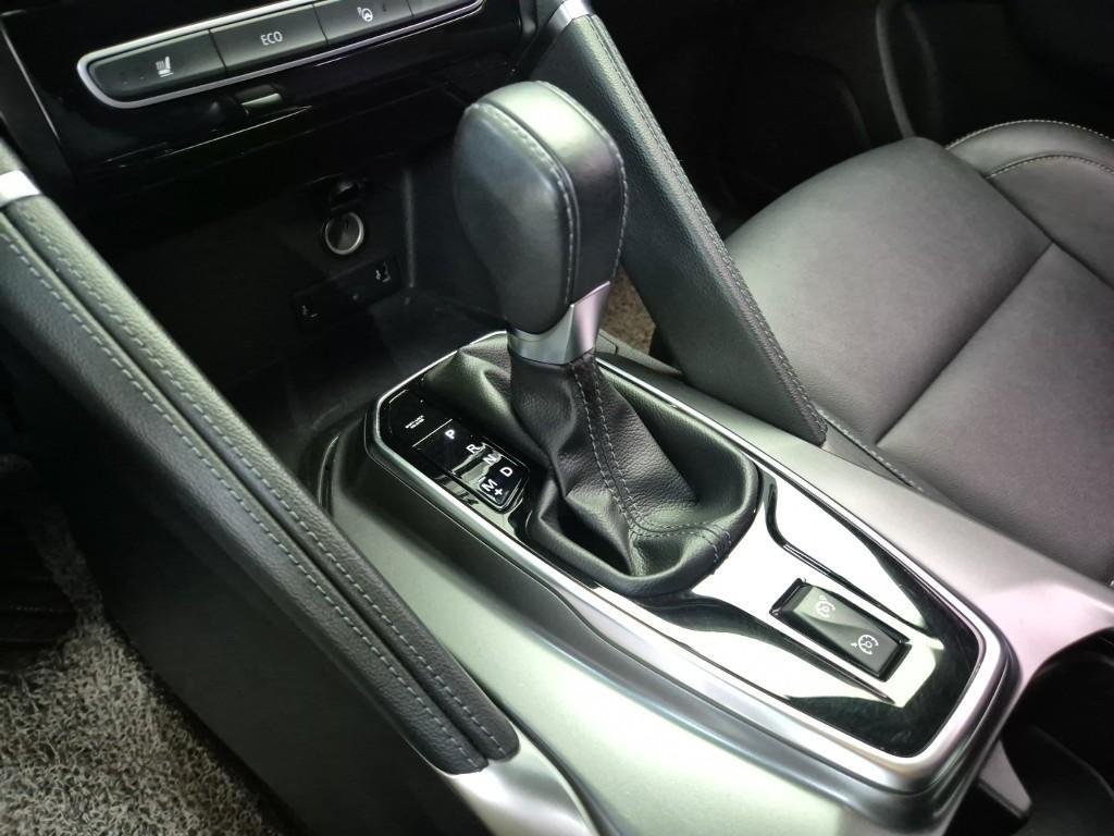 SAMSUNG QM6 - Vista 8