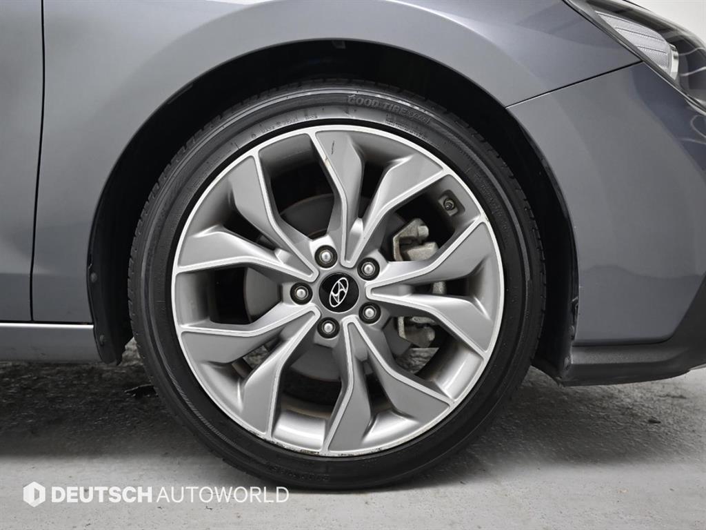 HYUNDAI i30 - Vista 5