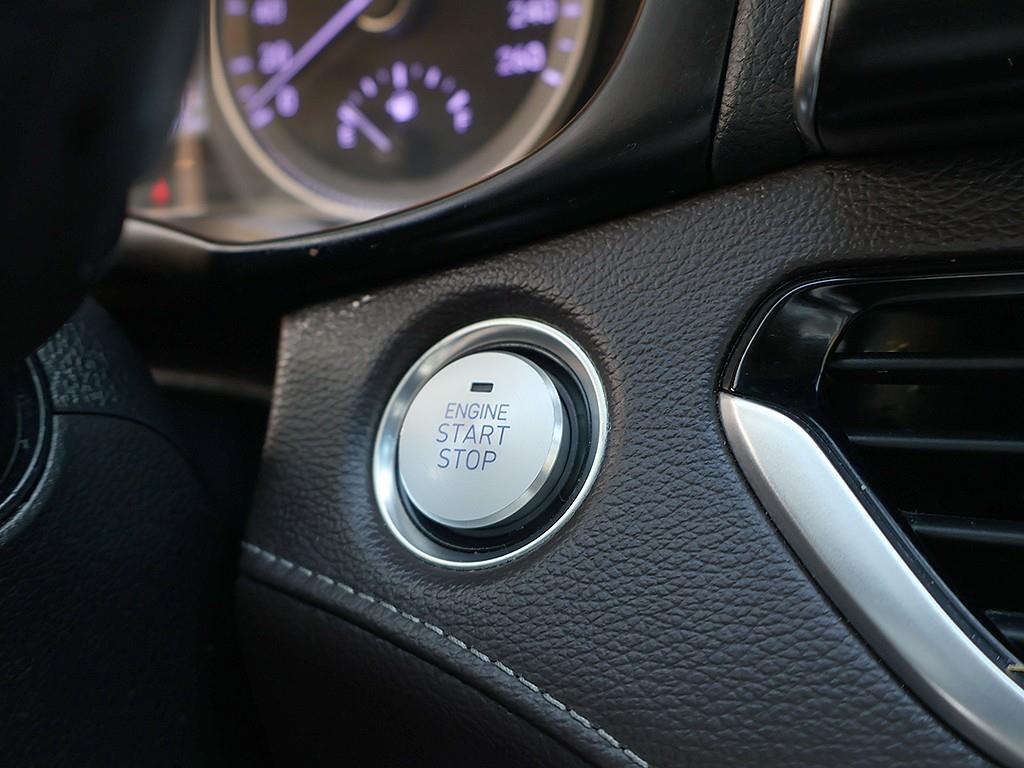 HYUNDAI Grandeur 2019 Negro - Importación desde Corea - HF Imports Iquique - Foto 11