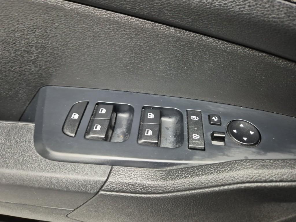 KIA Sportage 2023 Blanco - Importación desde Corea - HF Imports Iquique - Foto 18