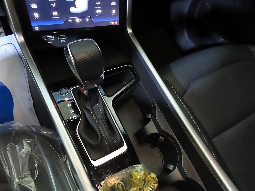 Ssangyong Torres - Vista 12