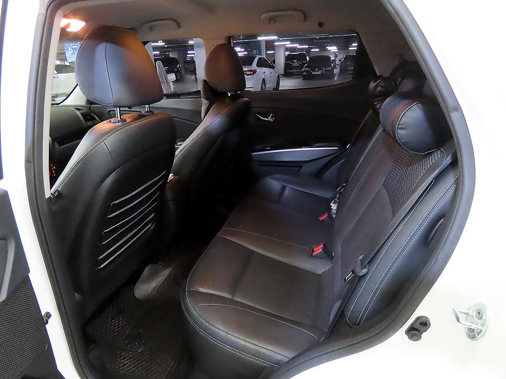 Ssangyong Tivoli - Vista 7