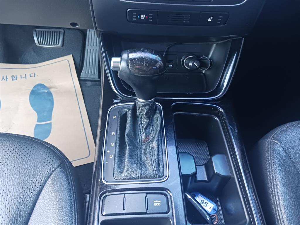 KIA Sorento - Vista 7