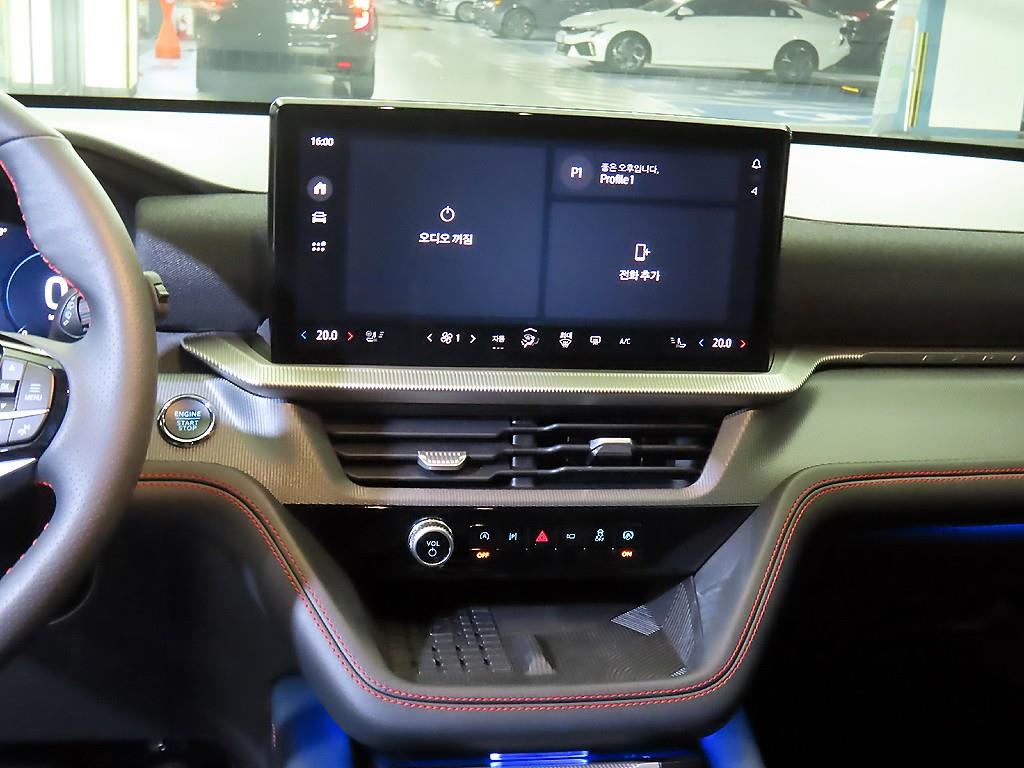 Ford Explorer - Vista 11