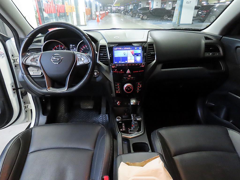 Ssangyong Tivoli - Vista 10