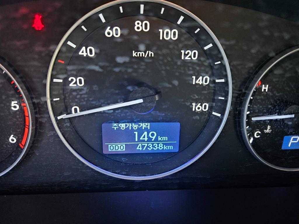 HYUNDAI Starex - Vista 6