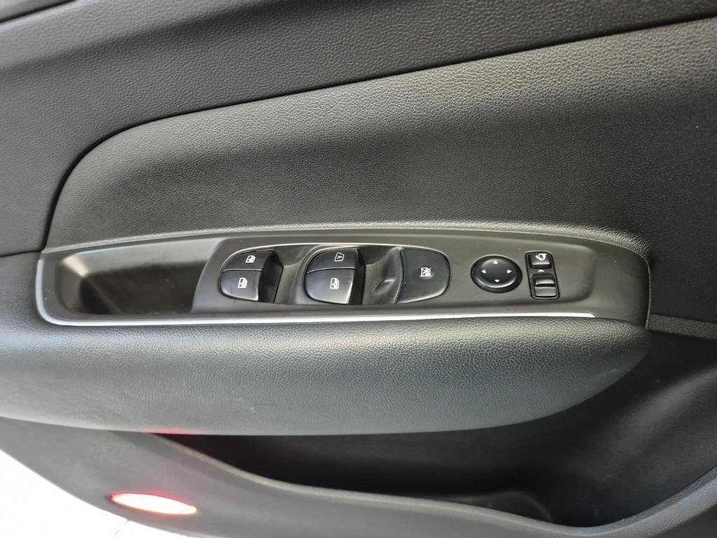 SAMSUNG QM6 2020 Blanco - Importación desde Corea - HF Imports Iquique - Foto 17