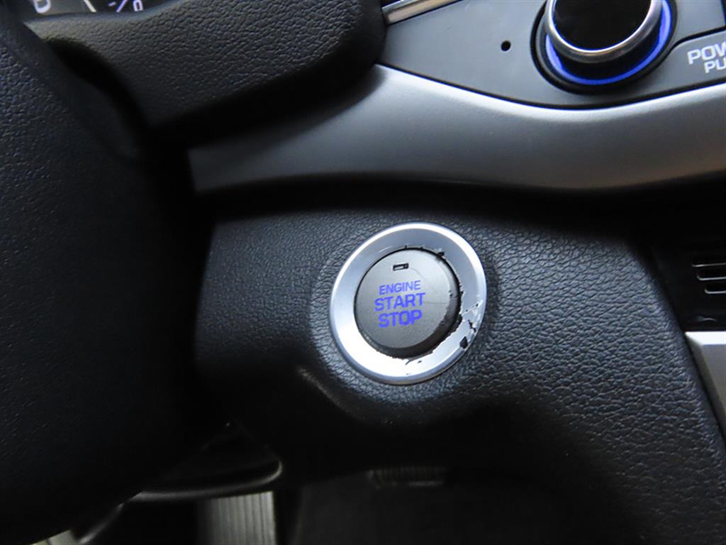 HYUNDAI Avante - Vista 10