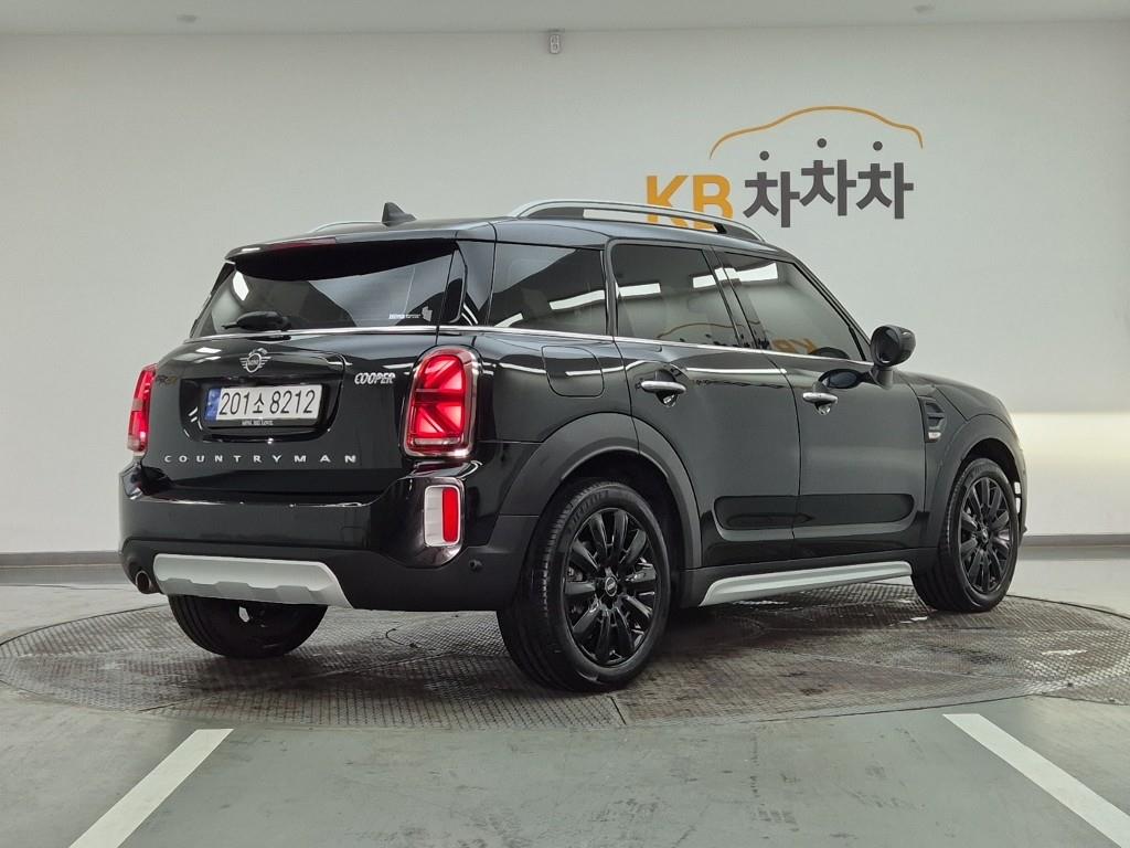 Mini Countryman - Vista 4