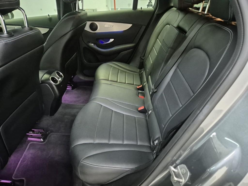 Mercedes Benz GLC Class - Vista 12