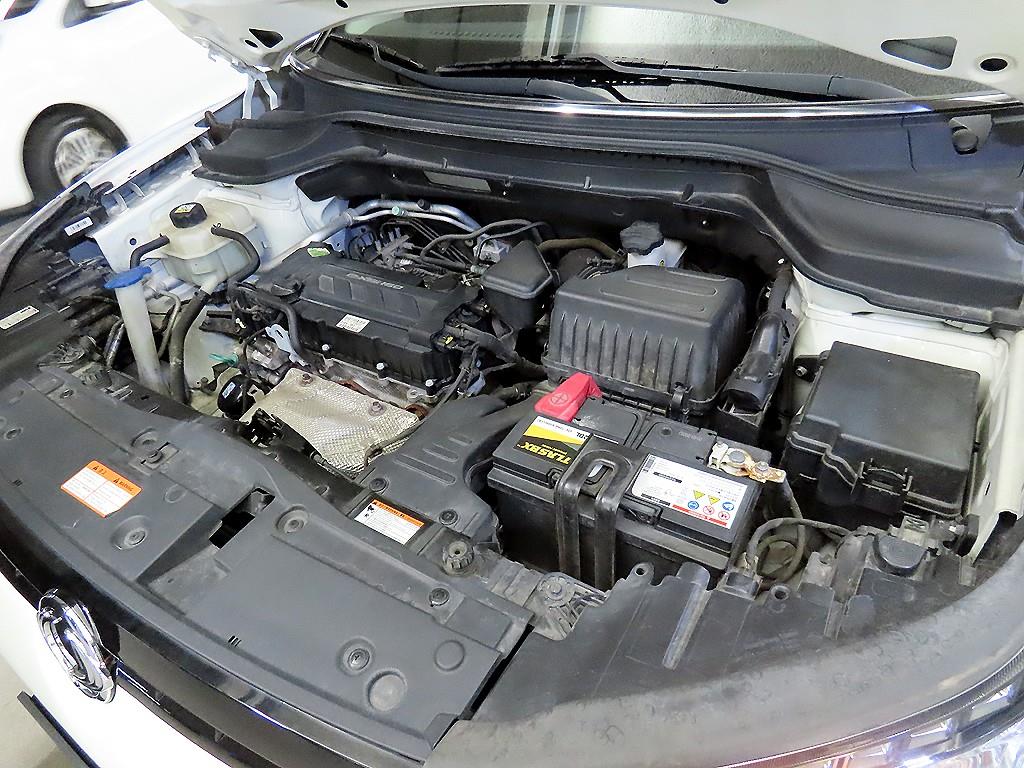 Ssangyong Tivoli 2018 Blanco - Importación desde Corea - HF Imports Iquique - Foto 19