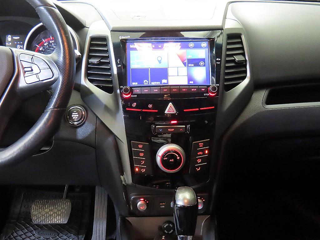 Ssangyong Tivoli - Vista 11