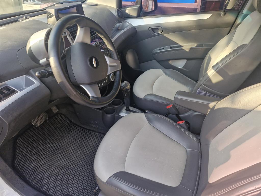 Chevrolet Spark - Vista 6