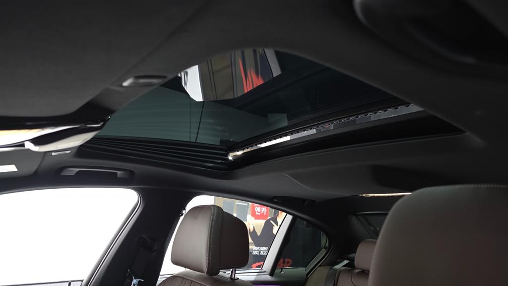 BMW 5 Series 2023 Negro - Importación desde Corea - HF Imports Iquique - Foto 19